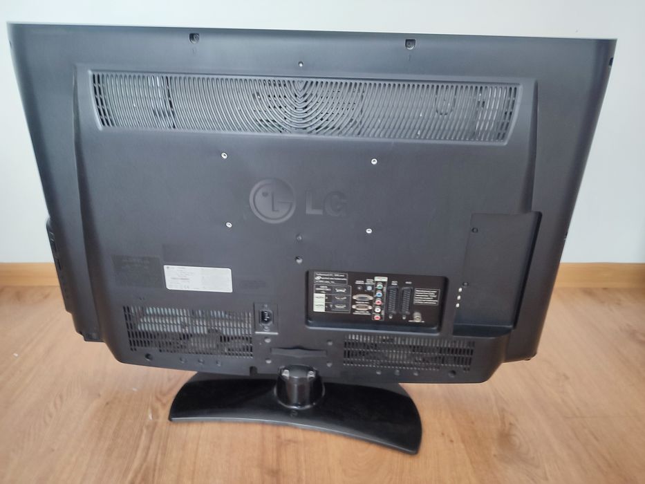 Телевізор LG 32LH3000