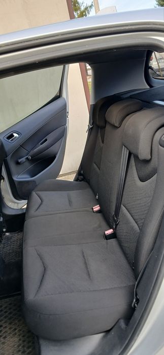 Peugeot 308 2009 rok