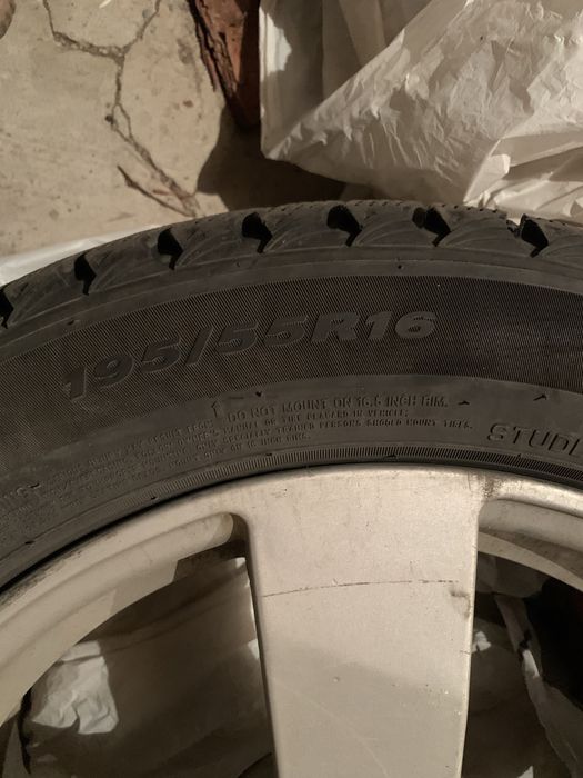 Nexen winguard iceplus 195/55 r16 на литих дисках