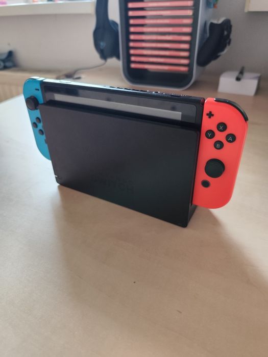 Nintendo Switch v2 Dobry Stan