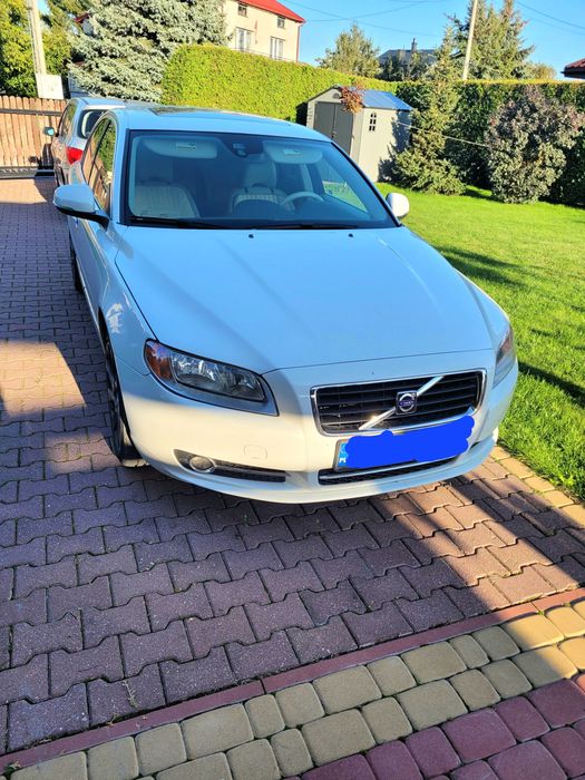 Volvo S80