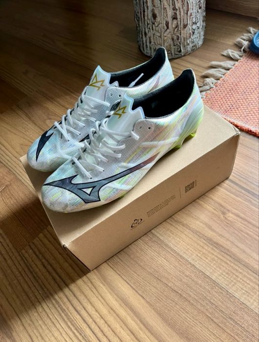 Chuteiras Mizuno Alpha Pro FG