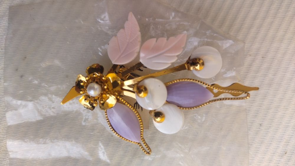Broche Marfinite
