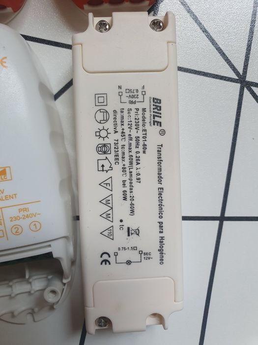 6 pcs. Transformers 230V - 12V64551677042049122