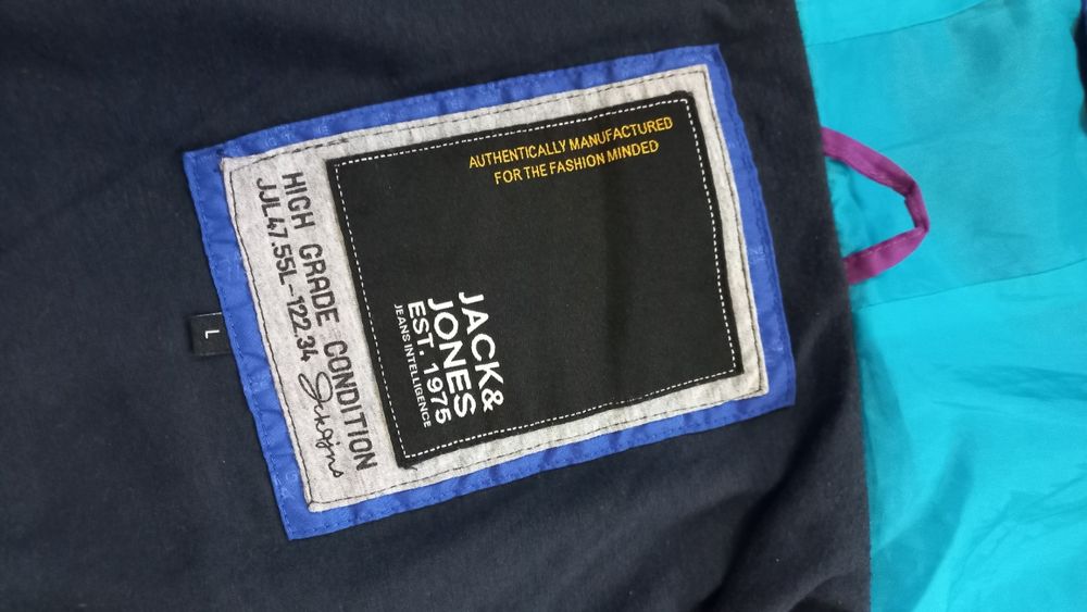 Спортивная ветровка L ,Jack&Jones