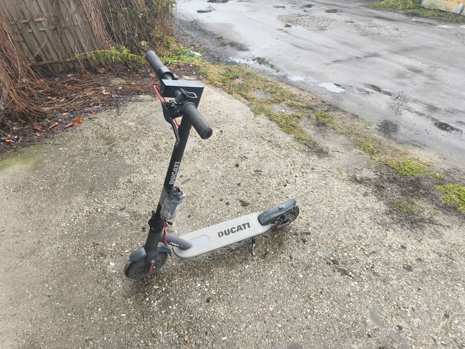 Hulajnoga elektryczna