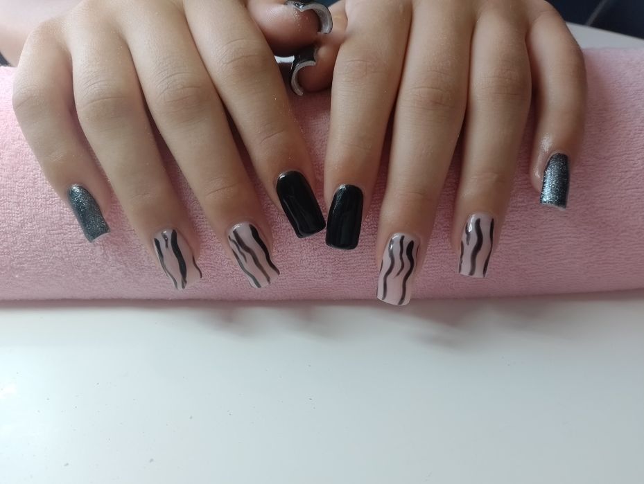 Manicure pedicure hybrydowy żelowy przedłużanie