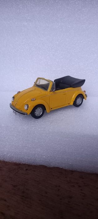 Volkswagen beetle  escala 1:43