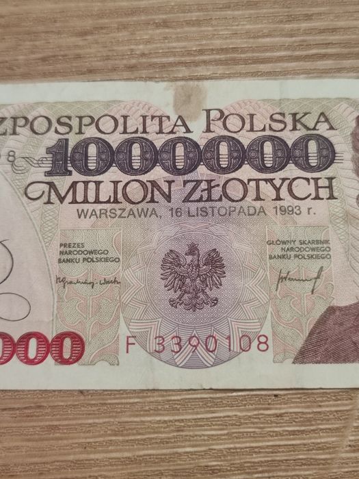 2 notas uma de 1 milhão zlotys e outra de 50 mil
