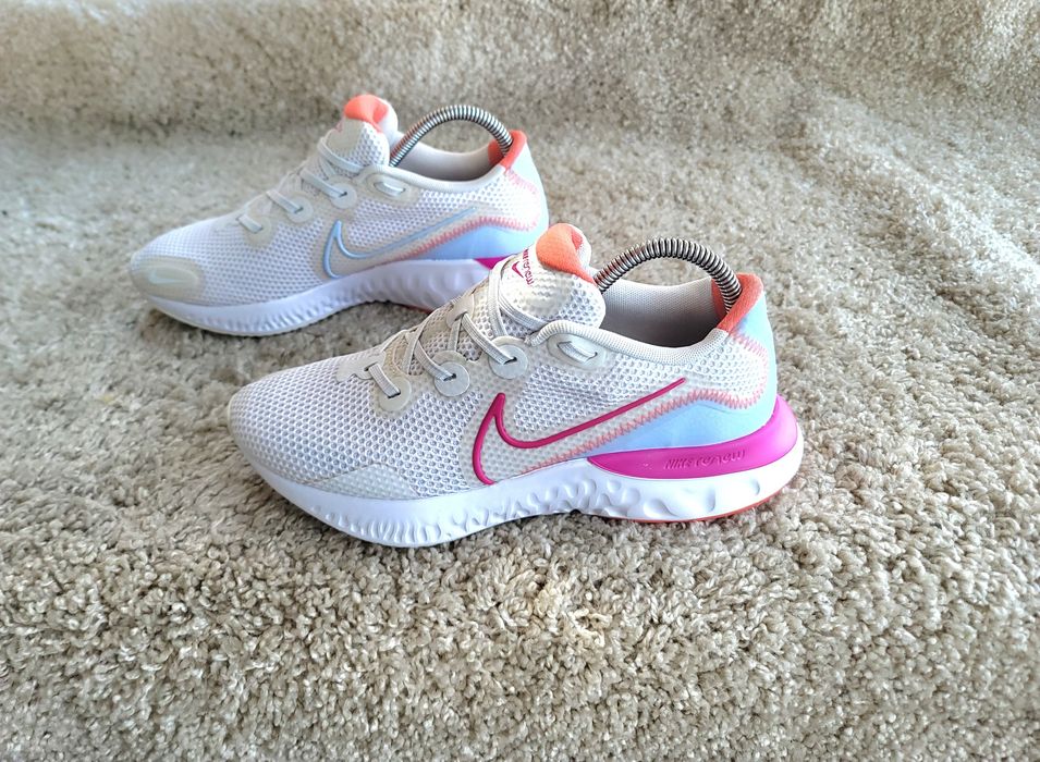 NIKE Renew р 39-40 Орігинал! Бігові кроссовки CK6360-100