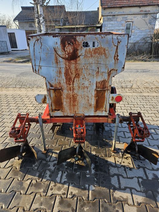 Sadzarka do ziemniaków automatyczna