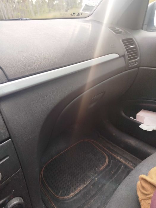 Renault Laguna cinzenta em ótimo estado