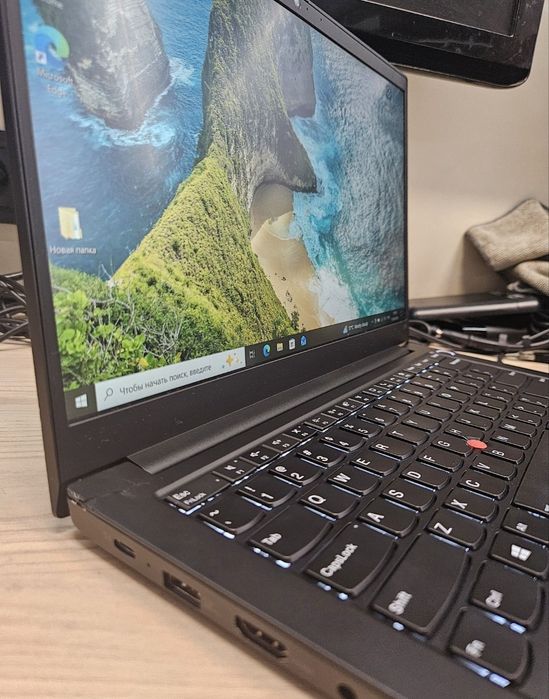 Ноутбук Lenovo ThinkPad E14 gen 2 процесор  i7-1165G7 графіка Iris Xe 96Eu