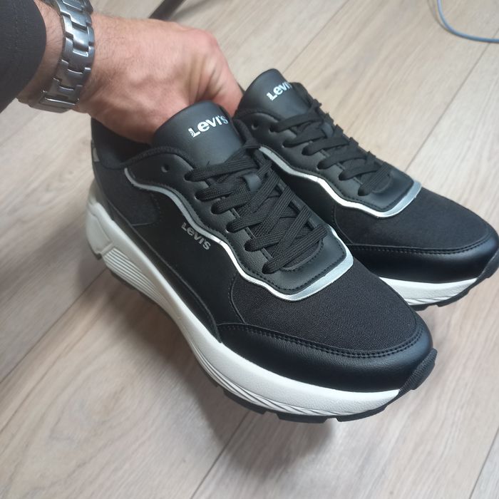 Snakersy damskie Levis