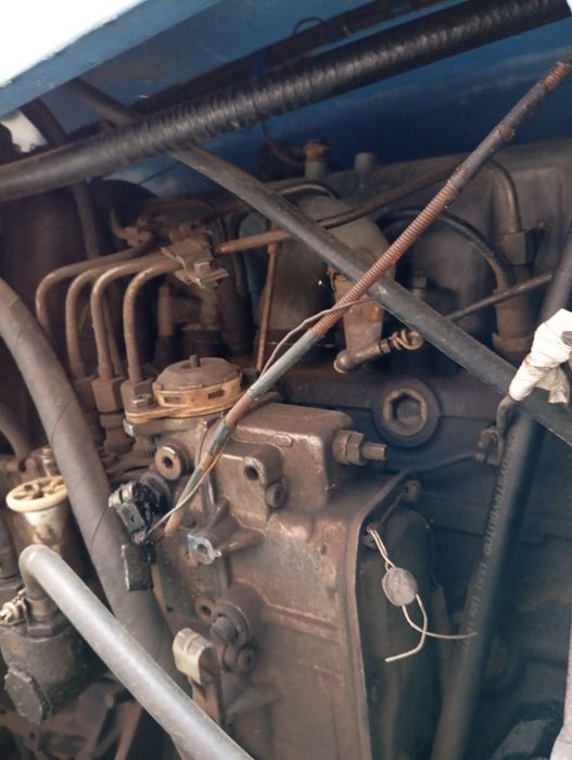 Продам трактор з причепом