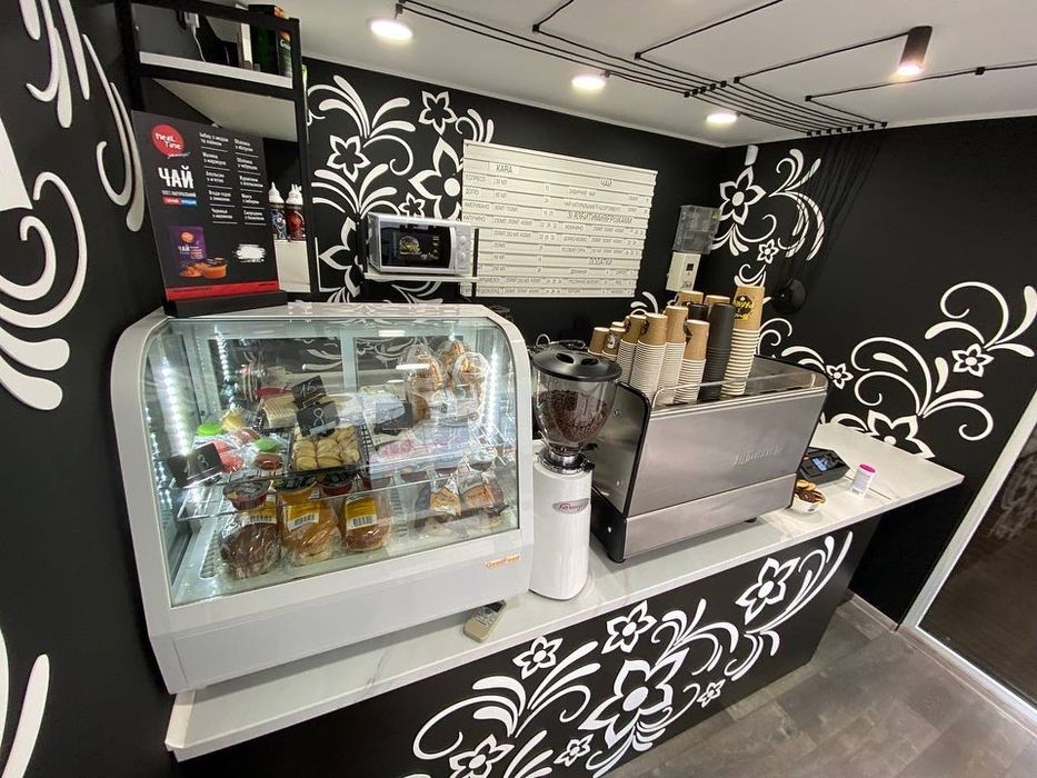 Прибуткова кавʼярня, Повністю укомплектована всім необхідним