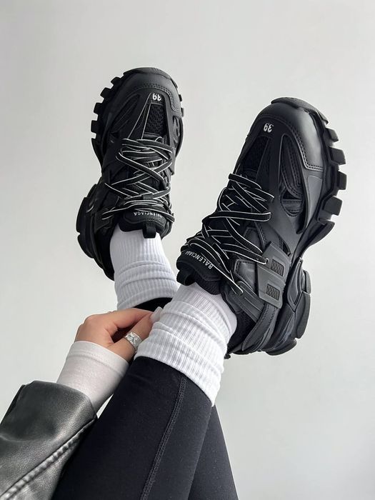 Balenciaga Track Black трендові кросівки баленсіага трек чорні 36-45