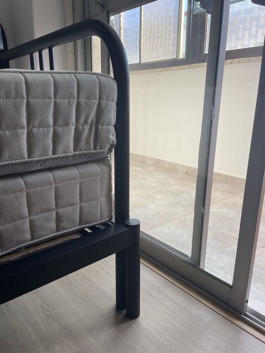 Cama casal / solteiro COM 2 colchoes