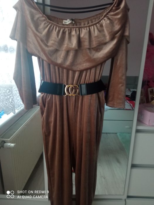 Nowy kombinezon welurowy