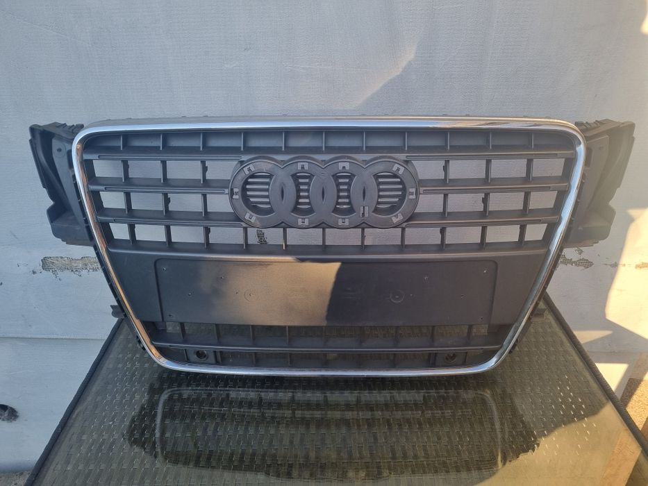 Grill, Atrapa do Audi A5, komplet ze znaczkiem Audi