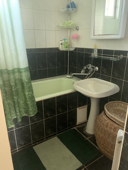 Продаж будинку, придатного для проживаня декількох сімей