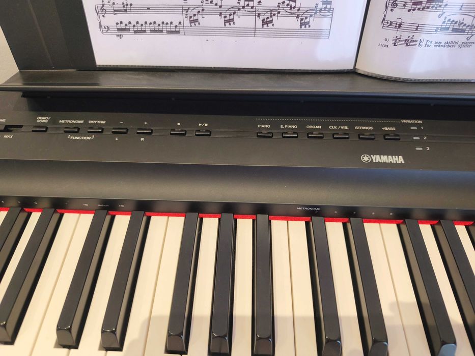 Piano Digital Yamaha P-125, como novo