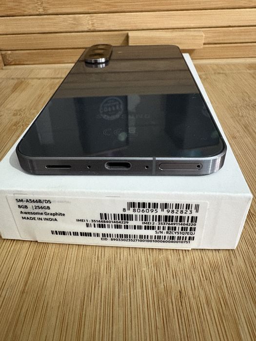 Vende-se Samsung Galaxy A56 5G de 256GB e 8Ram