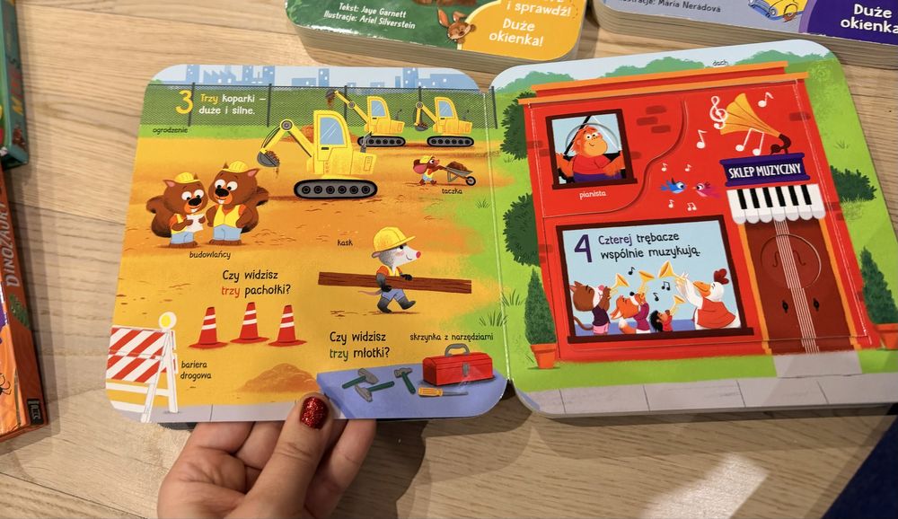 Książki dla najmłodszych z okienkami do nauki mówienia