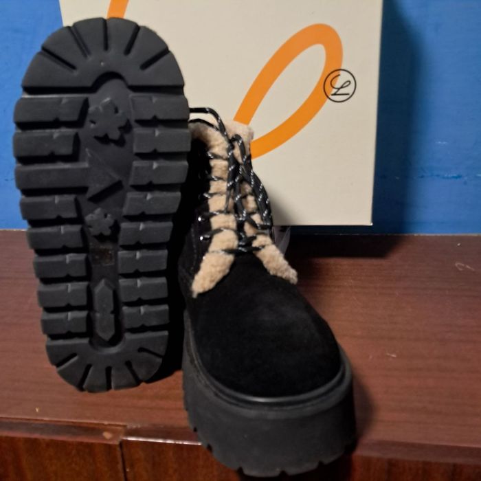 Жіночі зимові чоботи