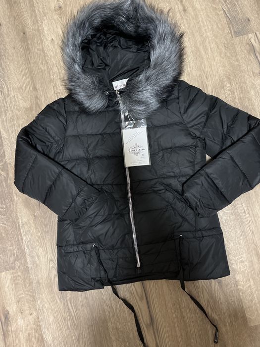 Куртка чорна нова