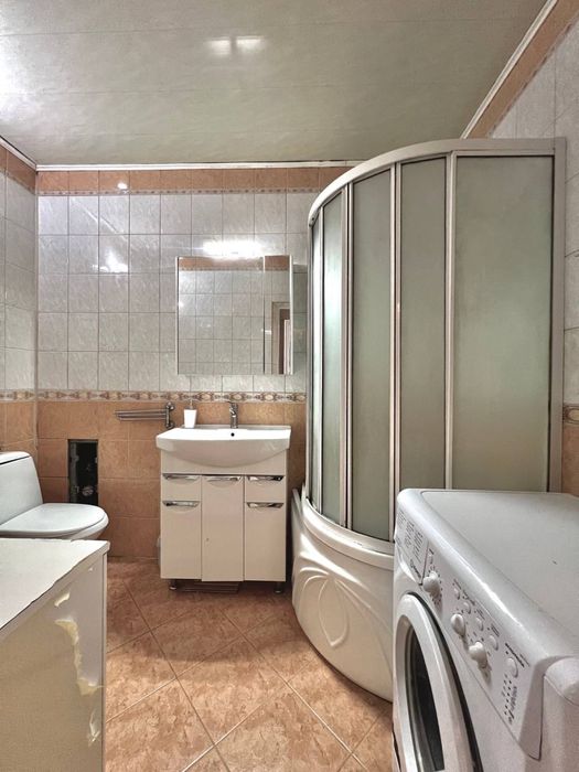 Продаж 3-кімнатної квартири 76 м² + горище, Пустомити, 2 / 2 поверх