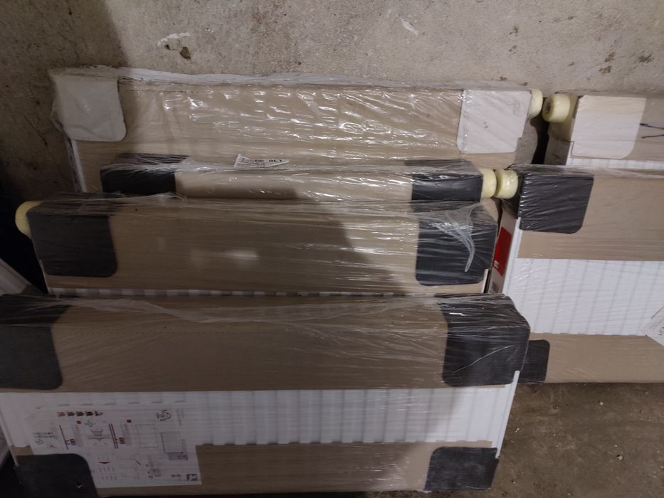 Grzejniki nowe 40x40 i 60x40,50x50,50x90