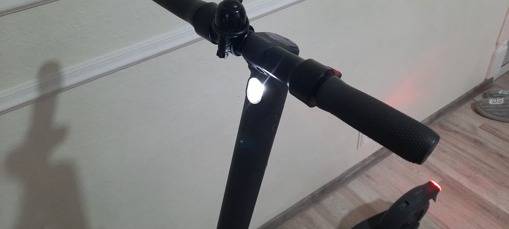 Продається електросамокат  ninedot