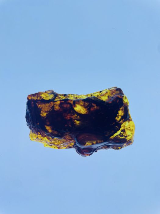 Nowa bryłka naturalnego bursztynu bałtyckiego 13 gram