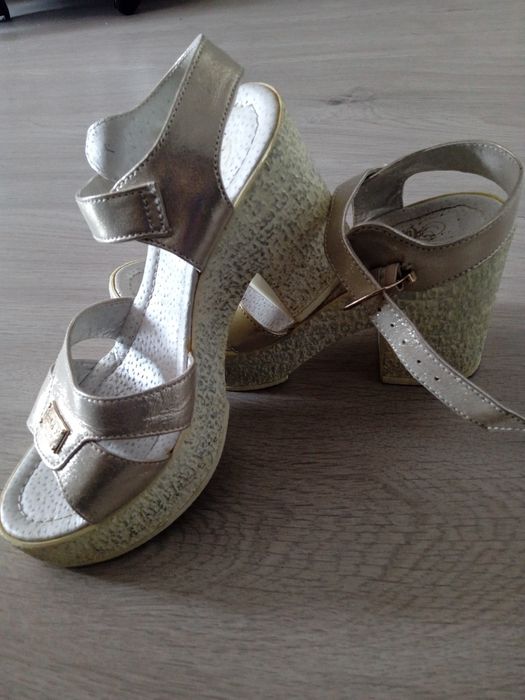 Босоножки размер 39