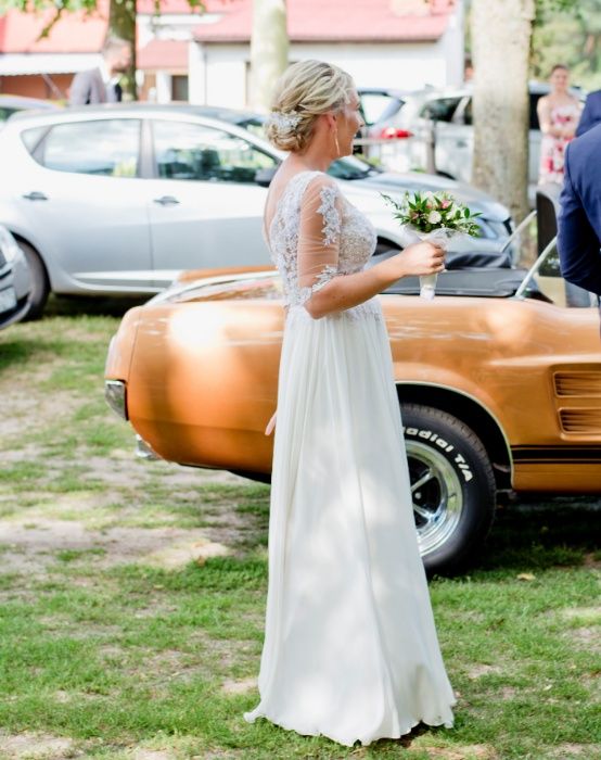 Piękna suknia ślubna