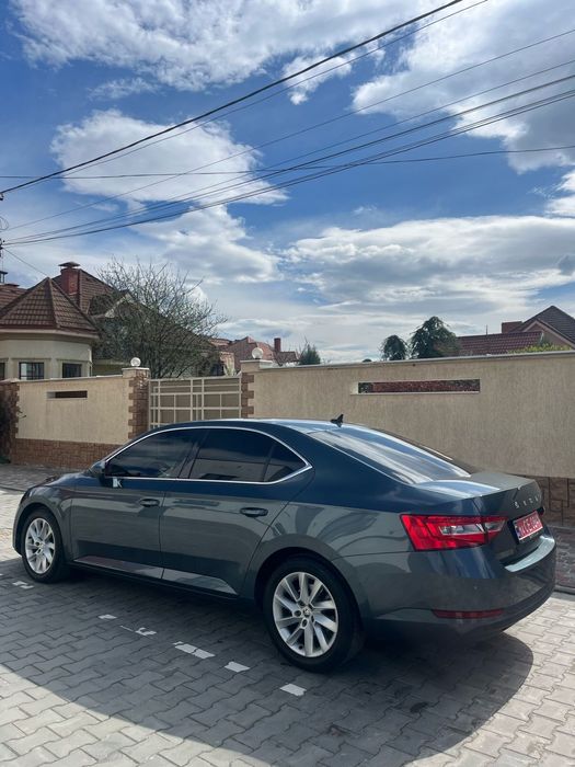 Skoda Superb 2020 року у відмінному стані. Обслужений.