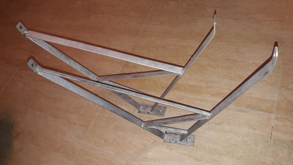Duże uchwyty metalowe