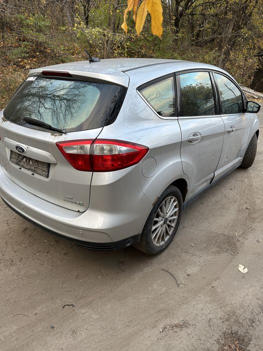 Разборка Ford C-MAX hybrid 2.0 газ 2013 года