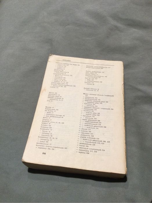 Elektrotechnika teoretyczna tom.1