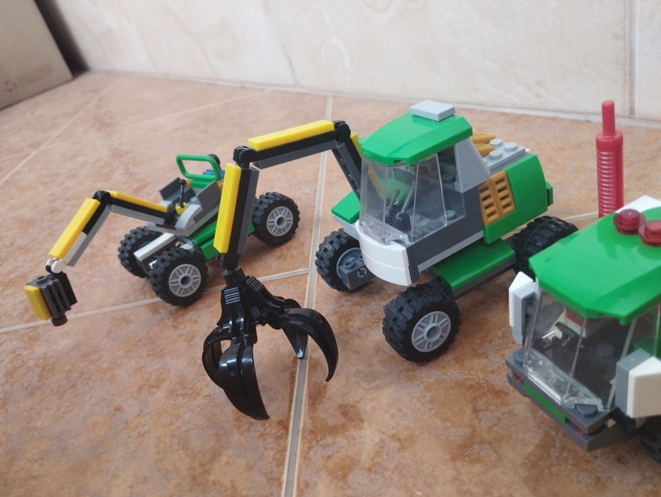 Три будівельні машини, конструктор