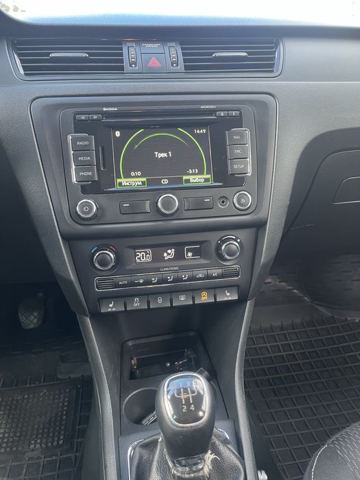 Продам Scoda Rapid 2012