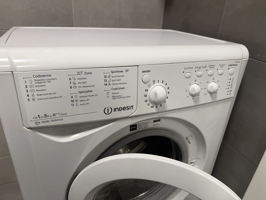 Pralka slim indesit
