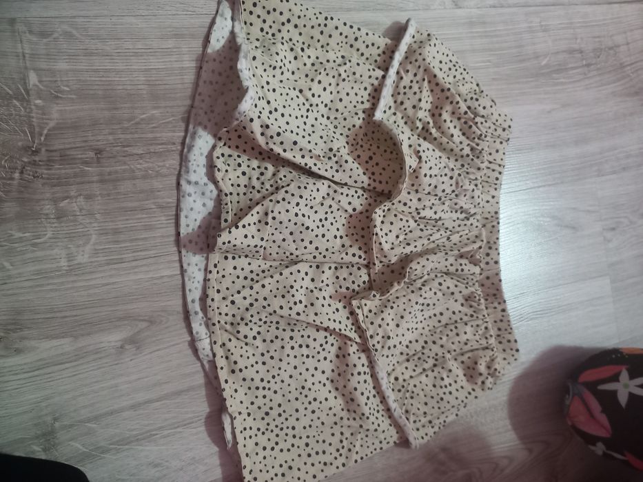 Spodniczka w groszki