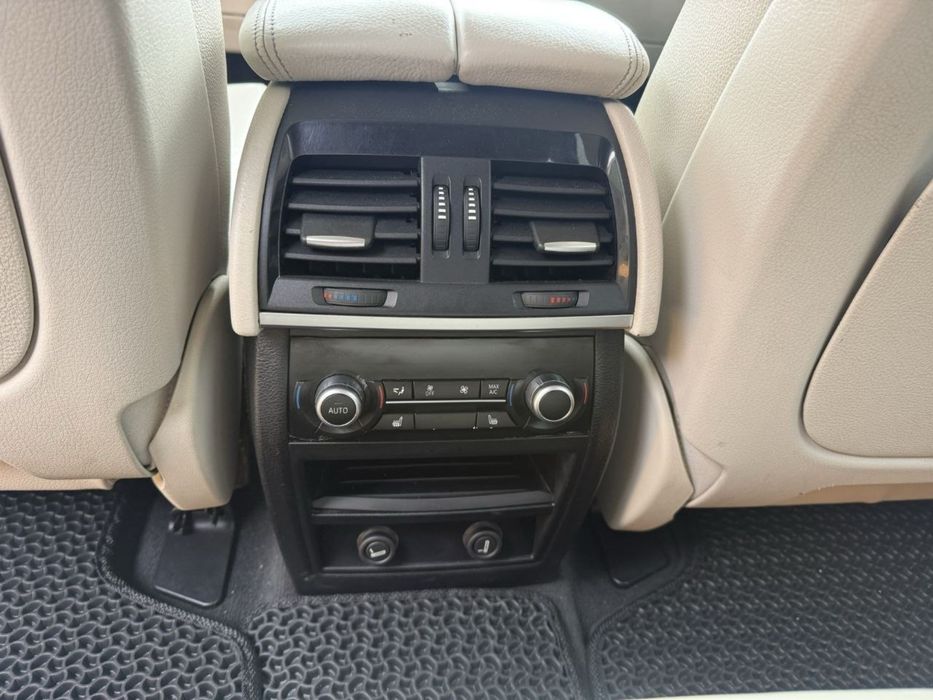 BMW X5 2015 года