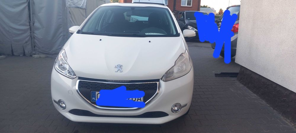 Peugeot 208