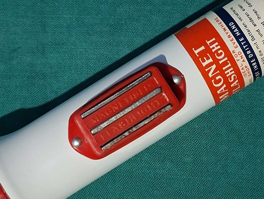 Lote de 4 Lanternas magnéticas, vintage, New Old Stock (NOS)