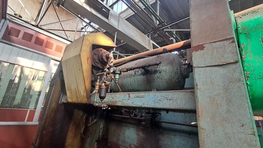 Прес листозгинальний кривошипний ИВ1330 ус.100т.