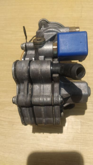 Продается Автомобильный Газовый Редуктор.