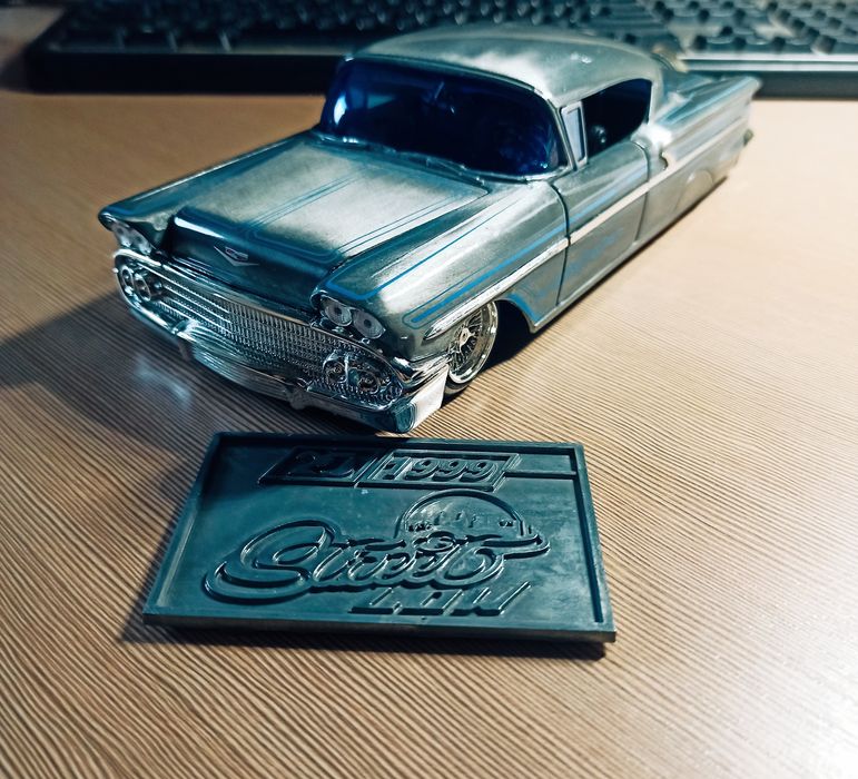 1/24 jada 1963 CHEVY IMPALA 新品 1963 Chevy Impala Convertible- 22434 - 1/24 Scale Diecast Model